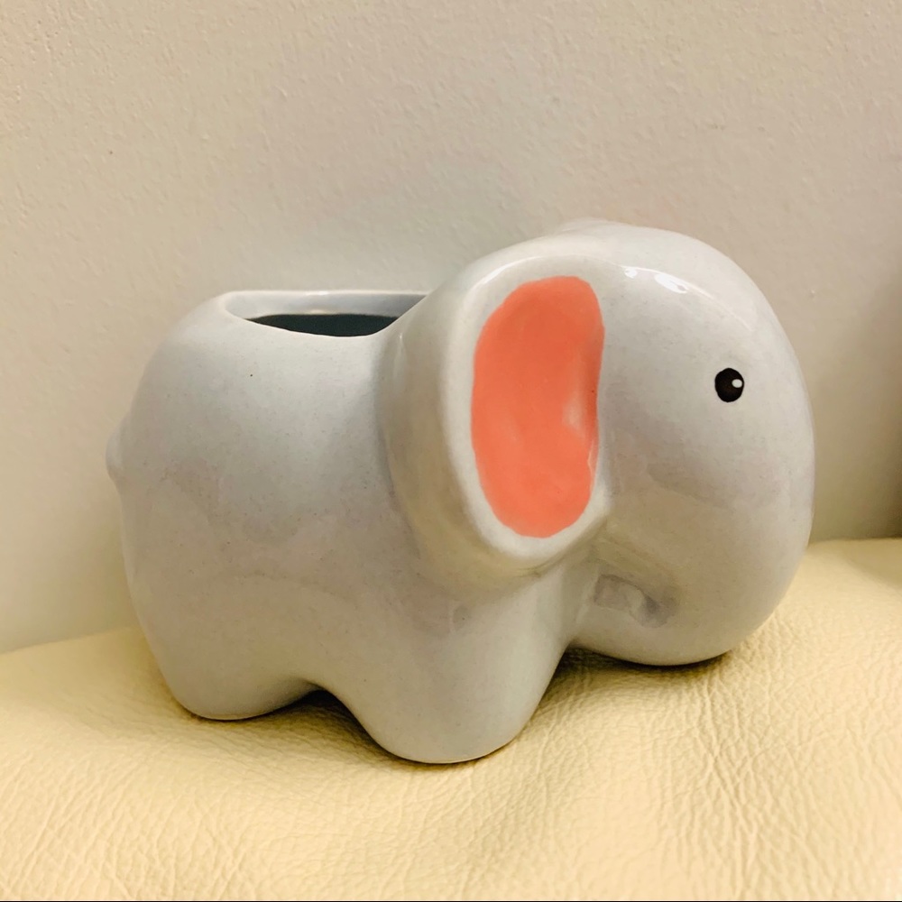 3/$30 Cute elephant planter ceramic animal pot grey gift home decor NIB new